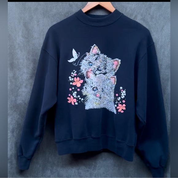 Vintage Tops - Vintage Cat graphic sweatshirt Sz large